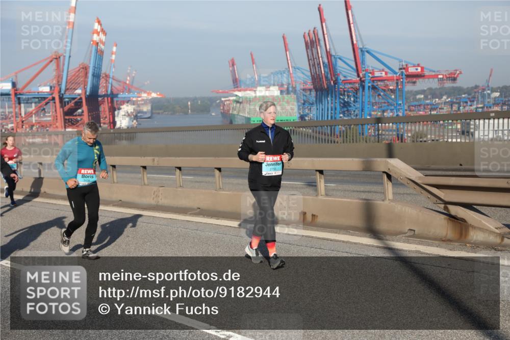 03.10.2025 - Köhlbrandbrückenlauf Yannick Fuchs http://msf.ph/oto/9182944 03.10.2025 09:01:50 Position 2 3438, 2755 meine-sportfotos.de