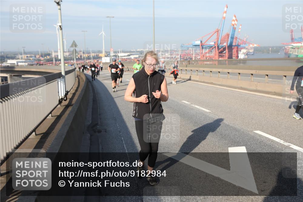 03.10.2025 - Köhlbrandbrückenlauf Yannick Fuchs http://msf.ph/oto/9182984 03.10.2025 09:01:56 Position 2  meine-sportfotos.de