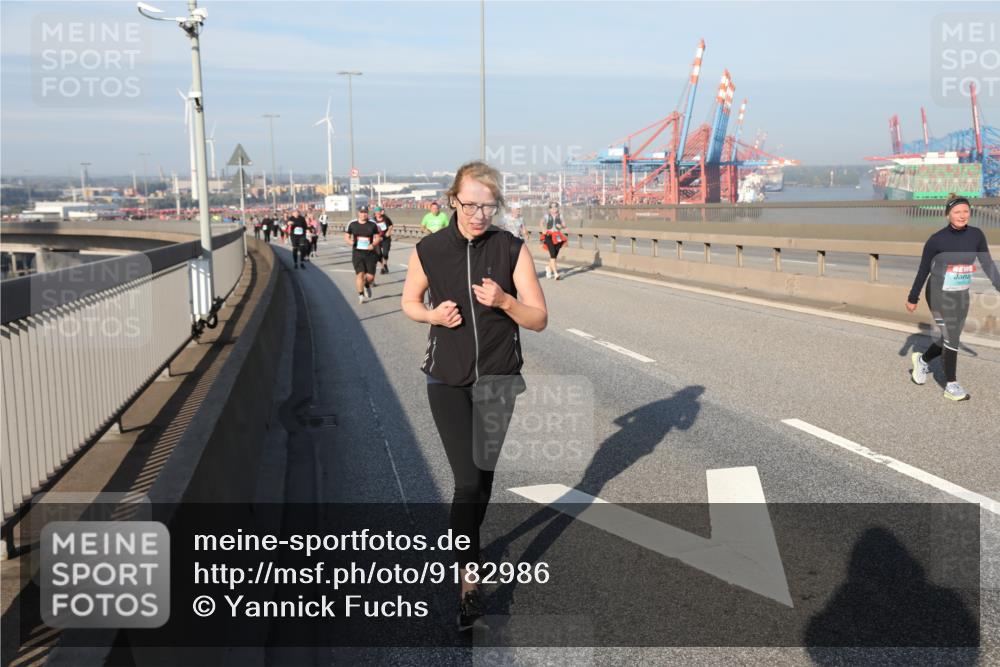 03.10.2025 - Köhlbrandbrückenlauf Yannick Fuchs http://msf.ph/oto/9182986 03.10.2025 09:01:56 Position 2  meine-sportfotos.de