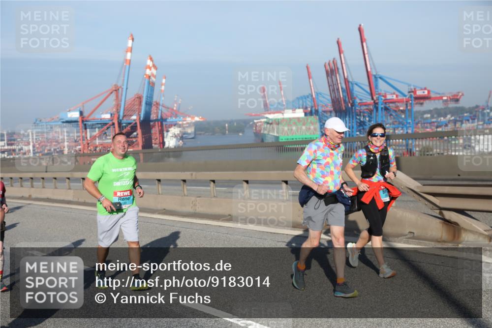 03.10.2025 - Köhlbrandbrückenlauf Yannick Fuchs http://msf.ph/oto/9183014 03.10.2025 09:02:03 Position 2  meine-sportfotos.de