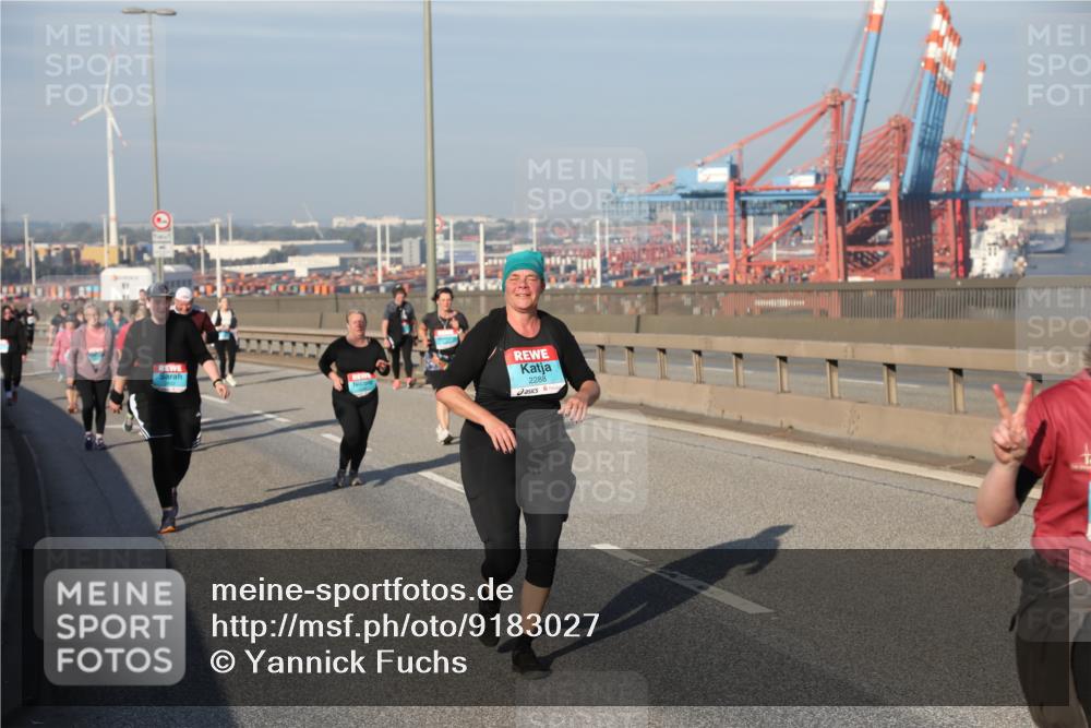 03.10.2025 - Köhlbrandbrückenlauf Yannick Fuchs http://msf.ph/oto/9183027 03.10.2025 09:02:05 Position 2 2288 meine-sportfotos.de