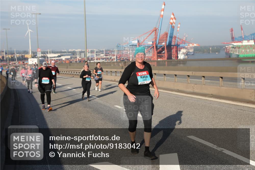 03.10.2025 - Köhlbrandbrückenlauf Yannick Fuchs http://msf.ph/oto/9183042 03.10.2025 09:02:07 Position 2 2288 meine-sportfotos.de