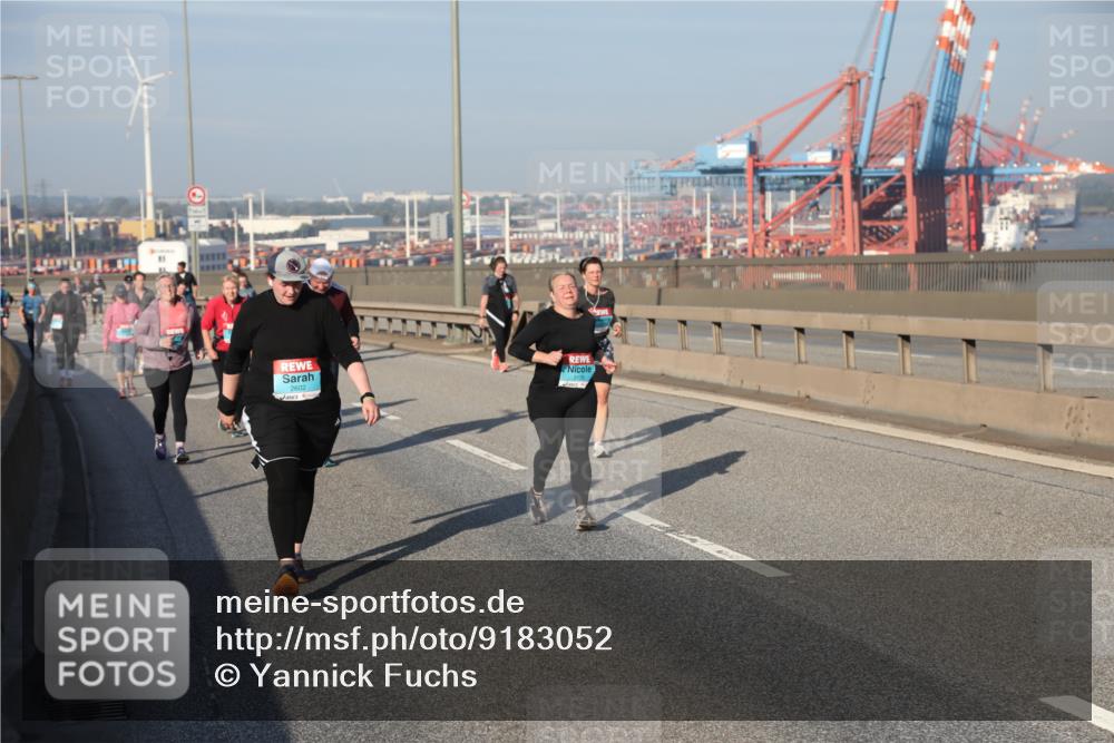 03.10.2025 - Köhlbrandbrückenlauf Yannick Fuchs http://msf.ph/oto/9183052 03.10.2025 09:02:08 Position 2 3130 meine-sportfotos.de
