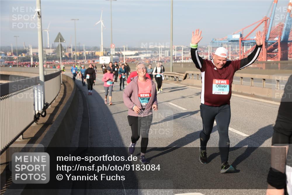 03.10.2025 - Köhlbrandbrückenlauf Yannick Fuchs http://msf.ph/oto/9183084 03.10.2025 09:02:13 Position 2 3589, 2418, 50 meine-sportfotos.de