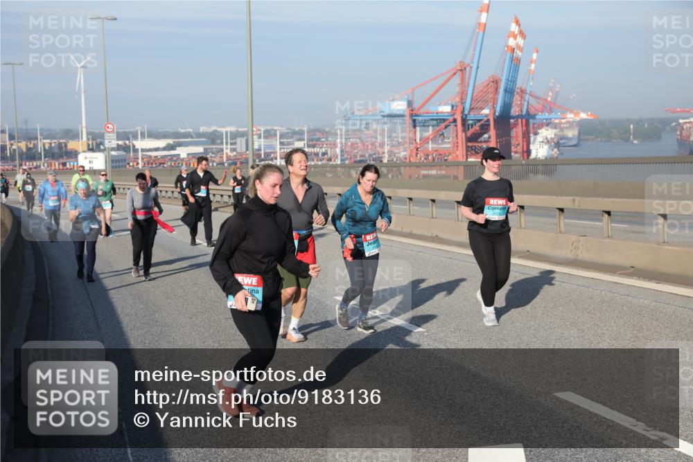 03.10.2025 - Köhlbrandbrückenlauf Yannick Fuchs http://msf.ph/oto/9183136 03.10.2025 09:02:24 Position 2  meine-sportfotos.de