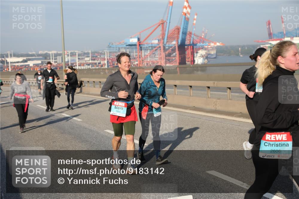 03.10.2025 - Köhlbrandbrückenlauf Yannick Fuchs http://msf.ph/oto/9183142 03.10.2025 09:02:25 Position 2 1256, 2606 meine-sportfotos.de