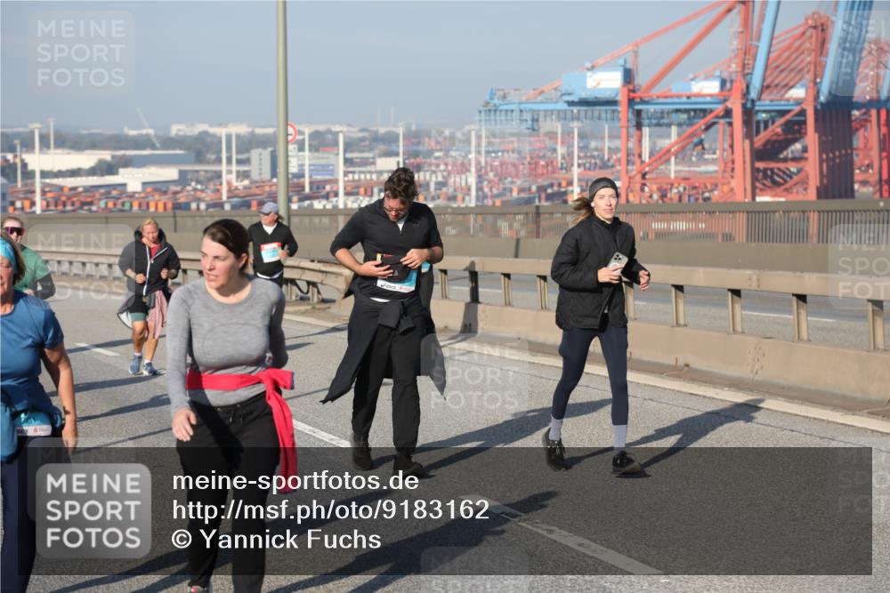 03.10.2025 - Köhlbrandbrückenlauf Yannick Fuchs http://msf.ph/oto/9183162 03.10.2025 09:02:28 Position 2  meine-sportfotos.de