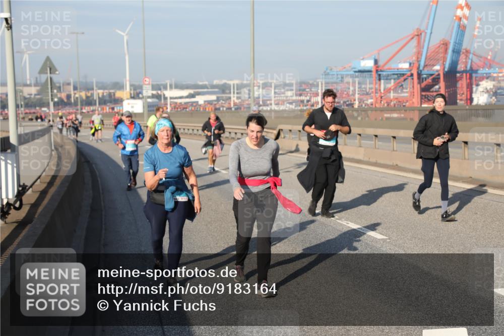 03.10.2025 - Köhlbrandbrückenlauf Yannick Fuchs http://msf.ph/oto/9183164 03.10.2025 09:02:29 Position 2  meine-sportfotos.de