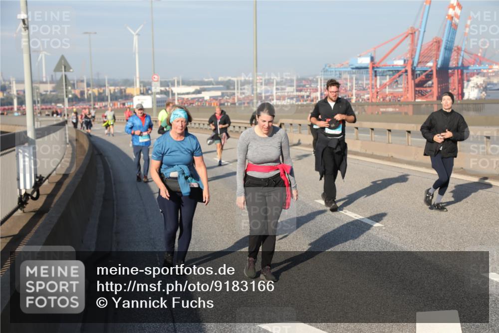 03.10.2025 - Köhlbrandbrückenlauf Yannick Fuchs http://msf.ph/oto/9183166 03.10.2025 09:02:29 Position 2  meine-sportfotos.de