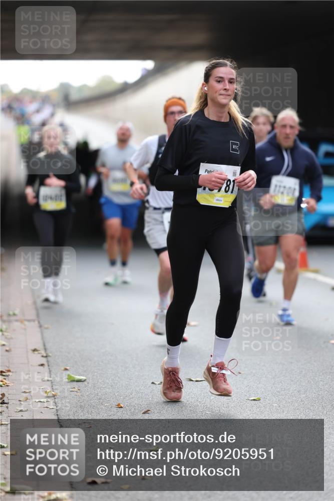 05.10.2025 - 20. swb-Marathon Bremen Michael Strokosch http://msf.ph/oto/9205951 05.10.2025 10:45:04 Laufen 11201 meine-sportfotos.de