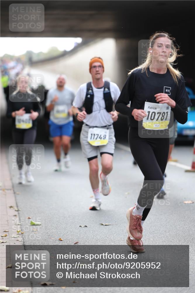 05.10.2025 - 20. swb-Marathon Bremen Michael Strokosch http://msf.ph/oto/9205952 05.10.2025 10:45:04 Laufen 11749, 10781 meine-sportfotos.de