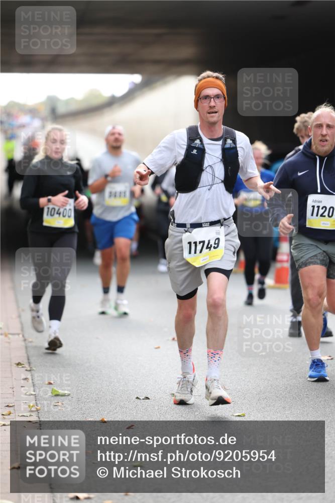 05.10.2025 - 20. swb-Marathon Bremen Michael Strokosch http://msf.ph/oto/9205954 05.10.2025 10:45:05 Laufen 10400, 11749, 1120 meine-sportfotos.de