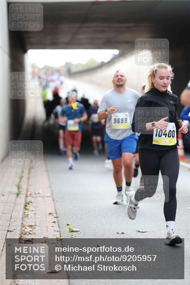05.10.2025 - 20. swb-Marathon Bremen Michael Strokosch http://msf.ph/oto/9205957 05.10.2025 10:45:06 Laufen 9689, 10400 meine-sportfotos.de