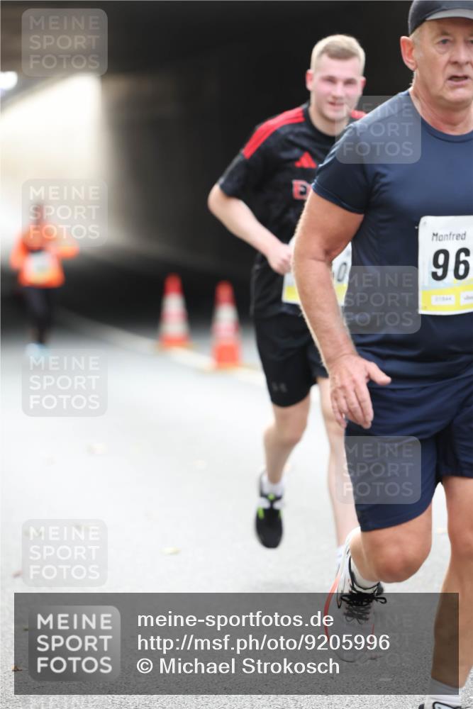 05.10.2025 - 20. swb-Marathon Bremen Michael Strokosch http://msf.ph/oto/9205996 05.10.2025 10:45:28 Laufen 0, 96, 01844 meine-sportfotos.de