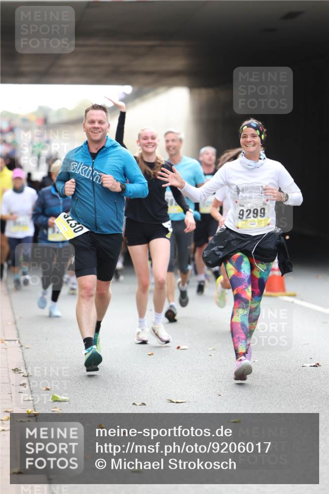 05.10.2025 - 20. swb-Marathon Bremen Michael Strokosch http://msf.ph/oto/9206017 05.10.2025 10:45:41 Laufen 9299, 3230, 11 meine-sportfotos.de