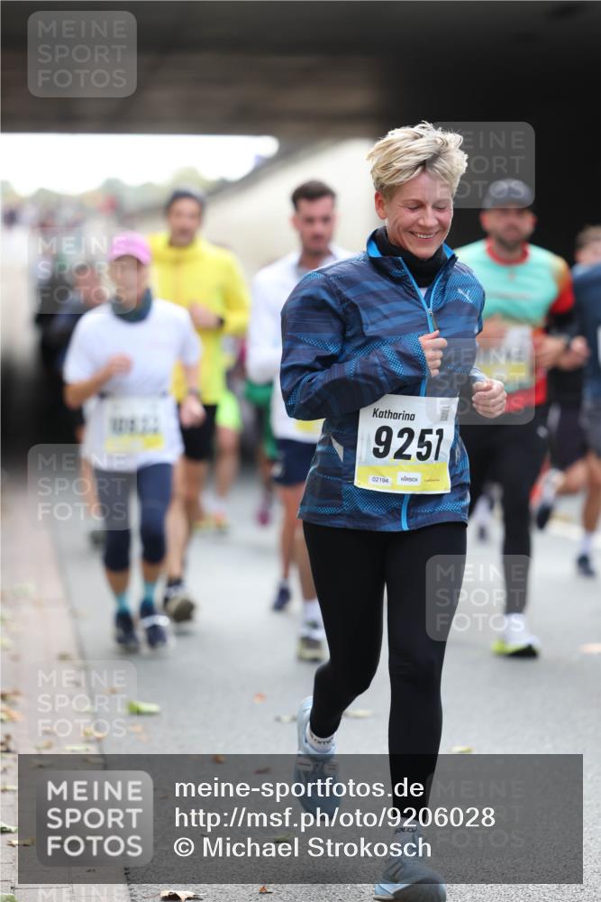 05.10.2025 - 20. swb-Marathon Bremen Michael Strokosch http://msf.ph/oto/9206028 05.10.2025 10:45:45 Laufen 9251, 02194 meine-sportfotos.de
