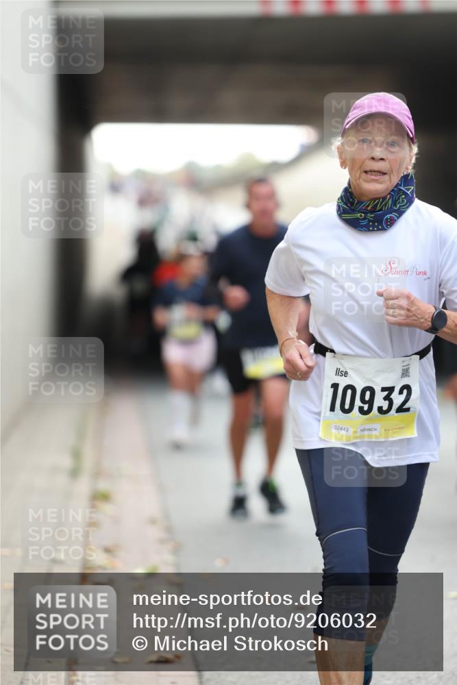 05.10.2025 - 20. swb-Marathon Bremen Michael Strokosch http://msf.ph/oto/9206032 05.10.2025 10:45:47 Laufen 10932, 02443 meine-sportfotos.de