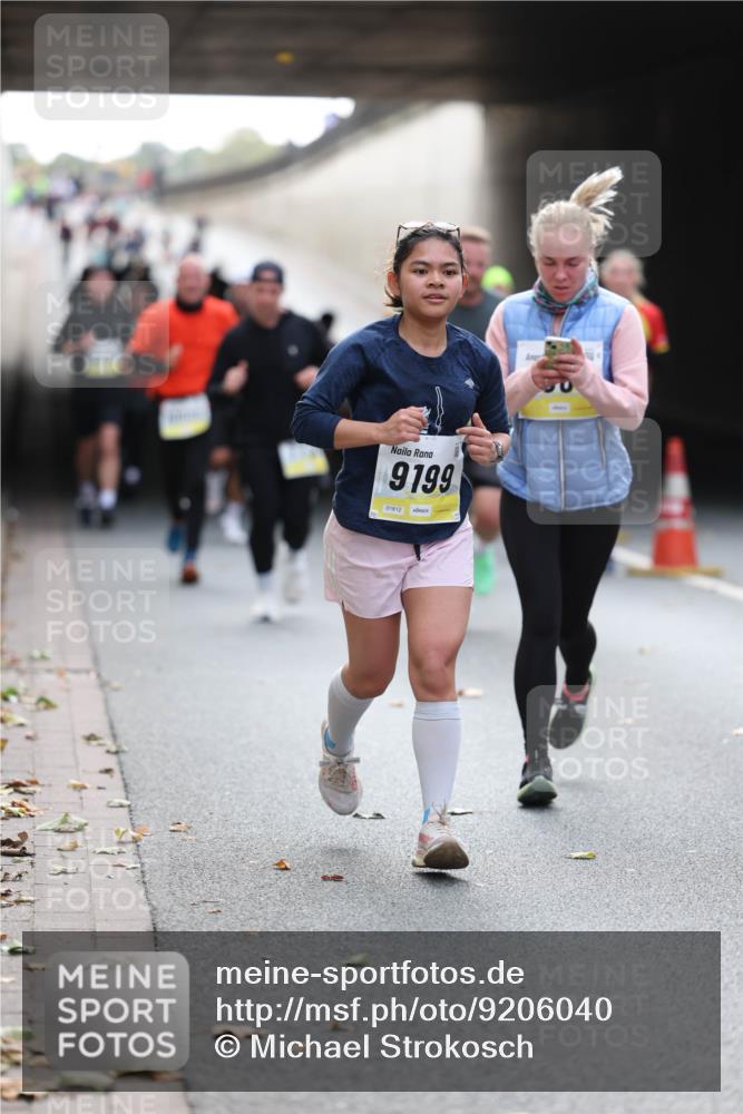 05.10.2025 - 20. swb-Marathon Bremen Michael Strokosch http://msf.ph/oto/9206040 05.10.2025 10:45:51 Laufen 9199 meine-sportfotos.de
