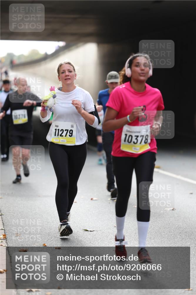 05.10.2025 - 20. swb-Marathon Bremen Michael Strokosch http://msf.ph/oto/9206066 05.10.2025 10:46:04 Laufen 18376, 11279, 02215, 10378 meine-sportfotos.de