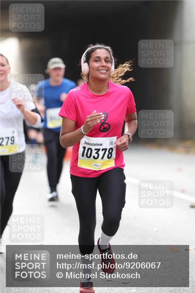 05.10.2025 - 20. swb-Marathon Bremen Michael Strokosch http://msf.ph/oto/9206067 05.10.2025 10:46:04 Laufen 279, 10378 meine-sportfotos.de
