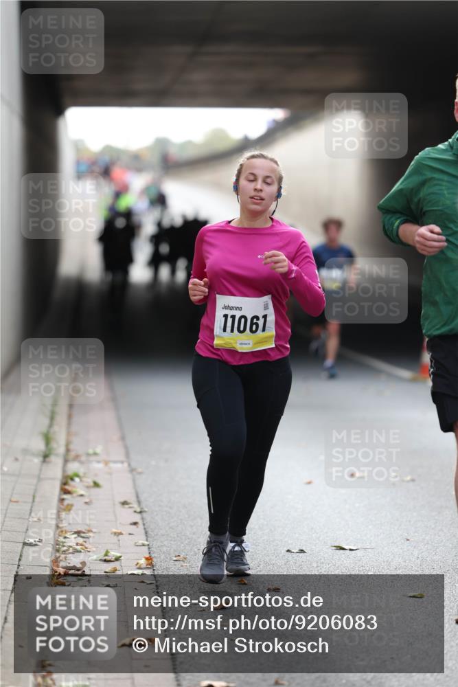 05.10.2025 - 20. swb-Marathon Bremen Michael Strokosch http://msf.ph/oto/9206083 05.10.2025 10:46:11 Laufen 11061 meine-sportfotos.de