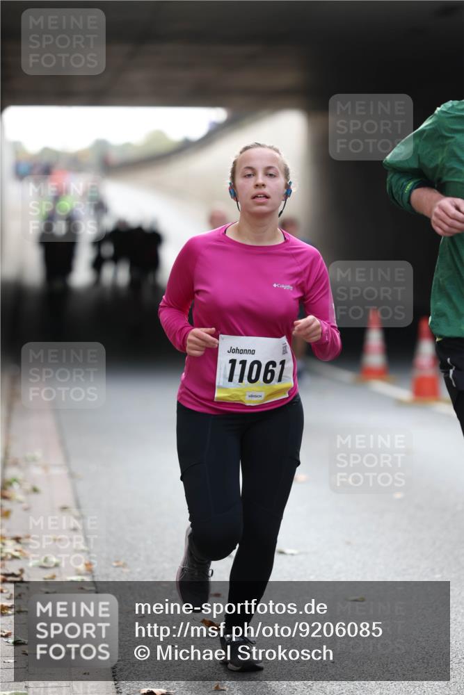 05.10.2025 - 20. swb-Marathon Bremen Michael Strokosch http://msf.ph/oto/9206085 05.10.2025 10:46:12 Laufen 0, 11061 meine-sportfotos.de