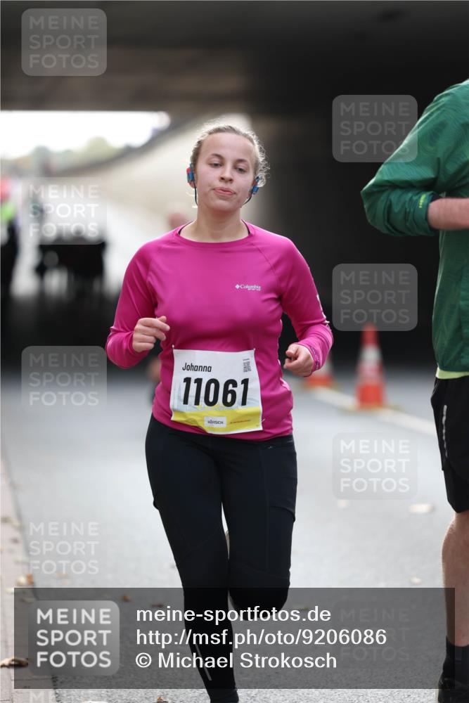 05.10.2025 - 20. swb-Marathon Bremen Michael Strokosch http://msf.ph/oto/9206086 05.10.2025 10:46:12 Laufen 11061 meine-sportfotos.de