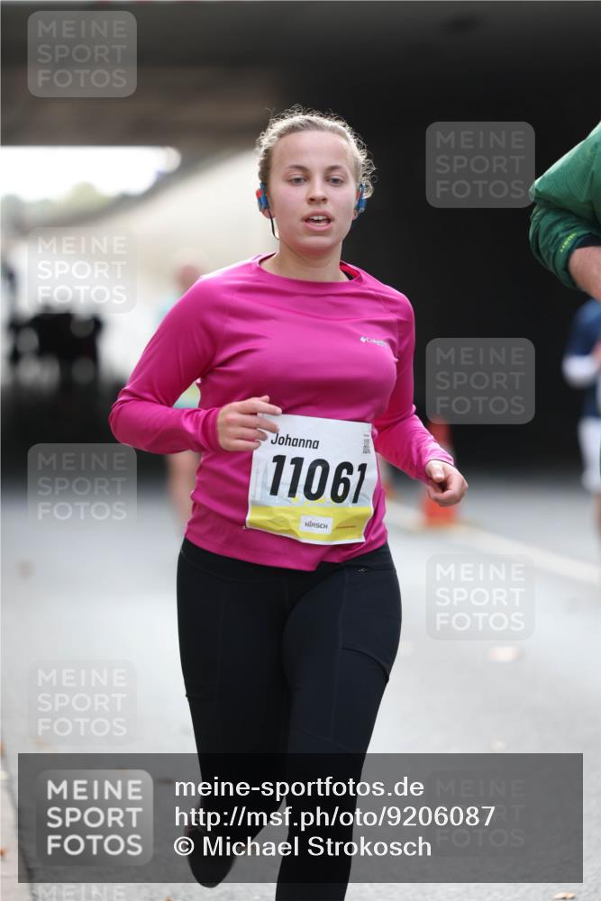 05.10.2025 - 20. swb-Marathon Bremen Michael Strokosch http://msf.ph/oto/9206087 05.10.2025 10:46:13 Laufen 11061 meine-sportfotos.de