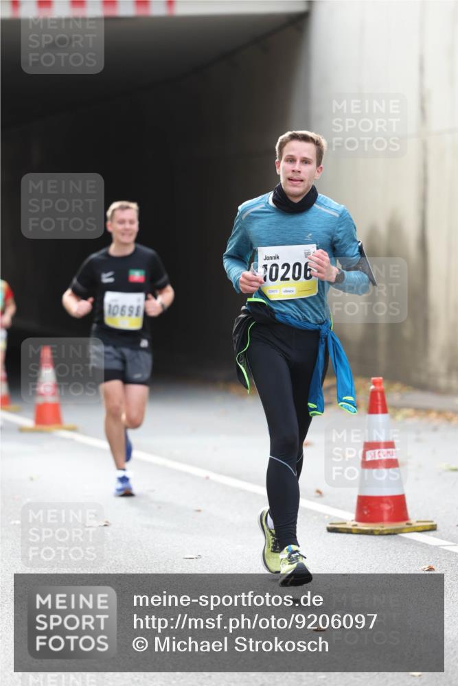 05.10.2025 - 20. swb-Marathon Bremen Michael Strokosch http://msf.ph/oto/9206097 05.10.2025 10:46:19 Laufen 10698, 10206, 02603 meine-sportfotos.de