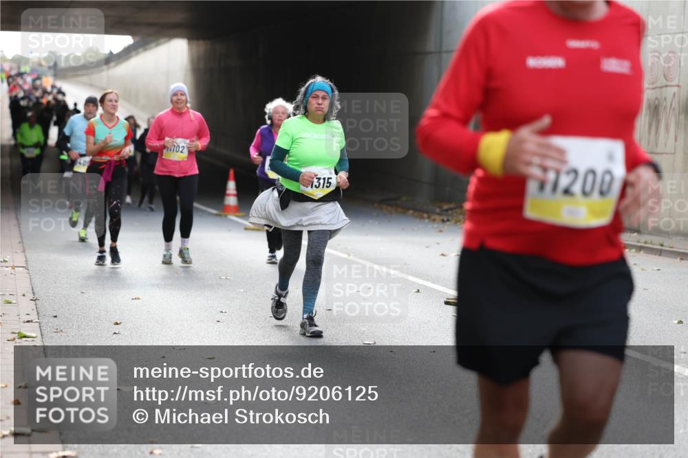 05.10.2025 - 20. swb-Marathon Bremen Michael Strokosch http://msf.ph/oto/9206125 05.10.2025 10:58:08 Laufen 409, 102, 1315, 1200, 00 meine-sportfotos.de