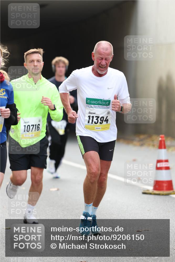 05.10.2025 - 20. swb-Marathon Bremen Michael Strokosch http://msf.ph/oto/9206150 05.10.2025 10:46:37 Laufen 10716, 11394 meine-sportfotos.de