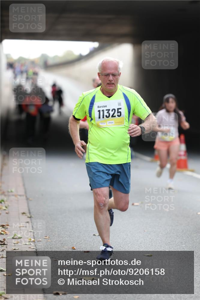05.10.2025 - 20. swb-Marathon Bremen Michael Strokosch http://msf.ph/oto/9206158 05.10.2025 10:46:40 Laufen 11325, 02035 meine-sportfotos.de