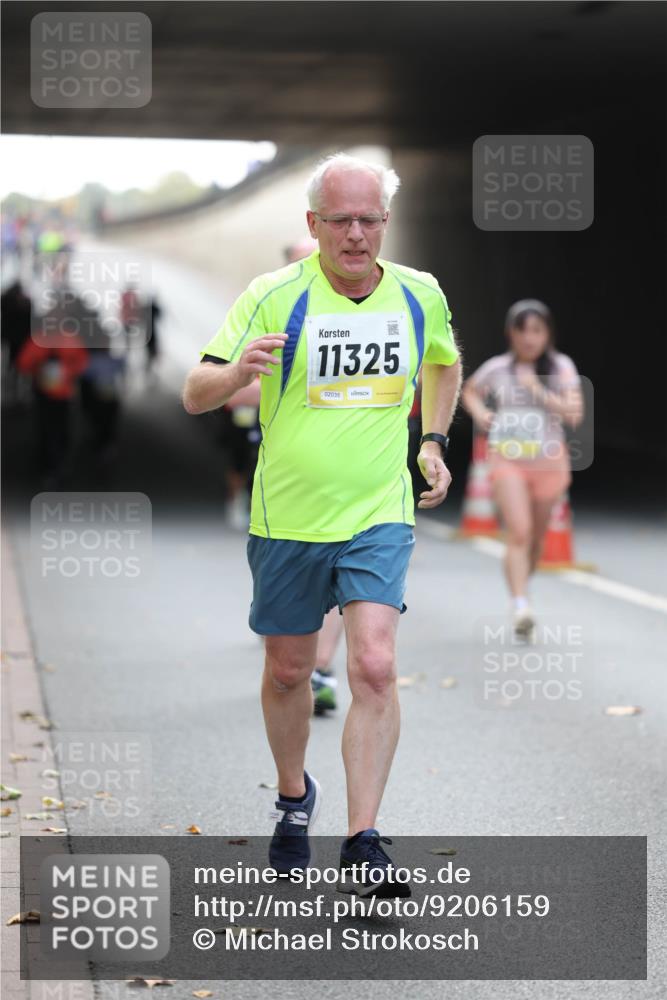 05.10.2025 - 20. swb-Marathon Bremen Michael Strokosch http://msf.ph/oto/9206159 05.10.2025 10:46:40 Laufen 11325, 02035 meine-sportfotos.de