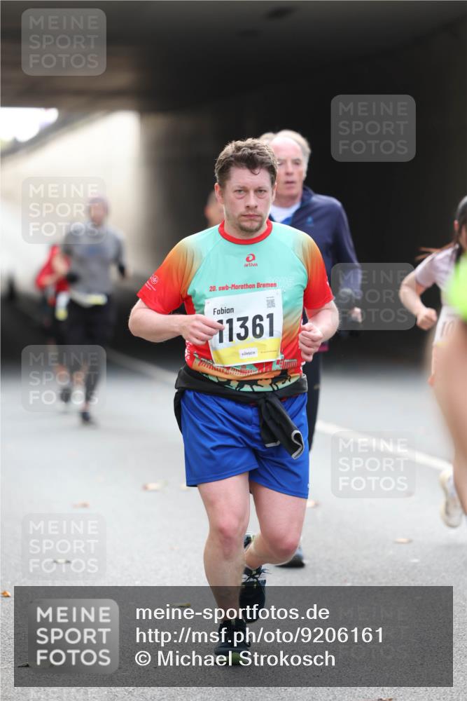 05.10.2025 - 20. swb-Marathon Bremen Michael Strokosch http://msf.ph/oto/9206161 05.10.2025 10:46:42 Laufen 20, 25, 1361 meine-sportfotos.de