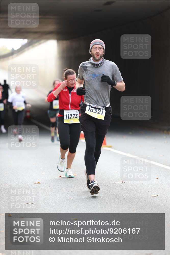 05.10.2025 - 20. swb-Marathon Bremen Michael Strokosch http://msf.ph/oto/9206167 05.10.2025 10:46:46 Laufen 11273, 10321 meine-sportfotos.de
