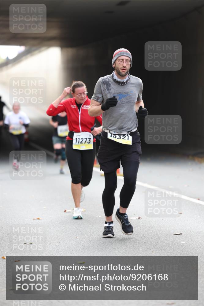 05.10.2025 - 20. swb-Marathon Bremen Michael Strokosch http://msf.ph/oto/9206168 05.10.2025 10:46:46 Laufen 11273, 10321, 1 meine-sportfotos.de