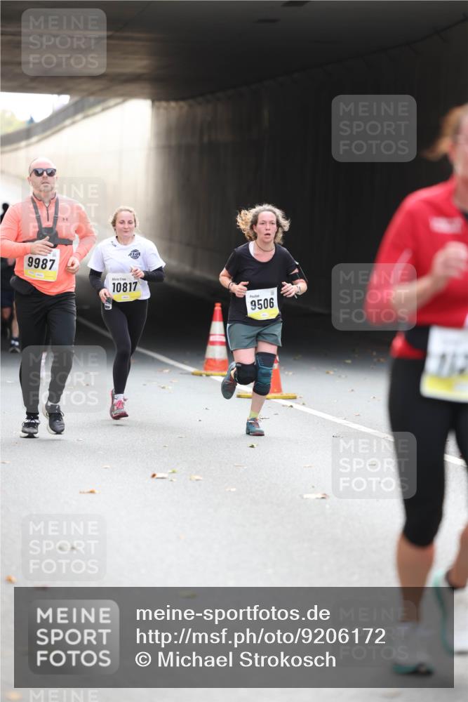 05.10.2025 - 20. swb-Marathon Bremen Michael Strokosch http://msf.ph/oto/9206172 05.10.2025 10:46:48 Laufen 9987, 10817, 9506 meine-sportfotos.de
