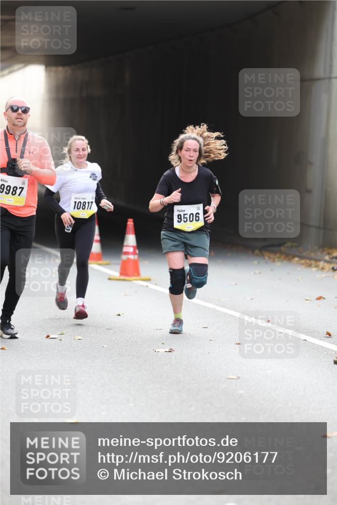 05.10.2025 - 20. swb-Marathon Bremen Michael Strokosch http://msf.ph/oto/9206177 05.10.2025 10:46:49 Laufen 9987, 10817, 9506 meine-sportfotos.de