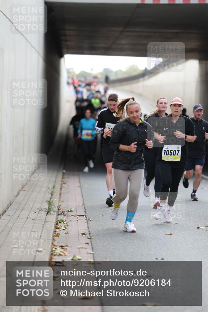 05.10.2025 - 20. swb-Marathon Bremen Michael Strokosch http://msf.ph/oto/9206184 05.10.2025 10:46:52 Laufen 10507 meine-sportfotos.de