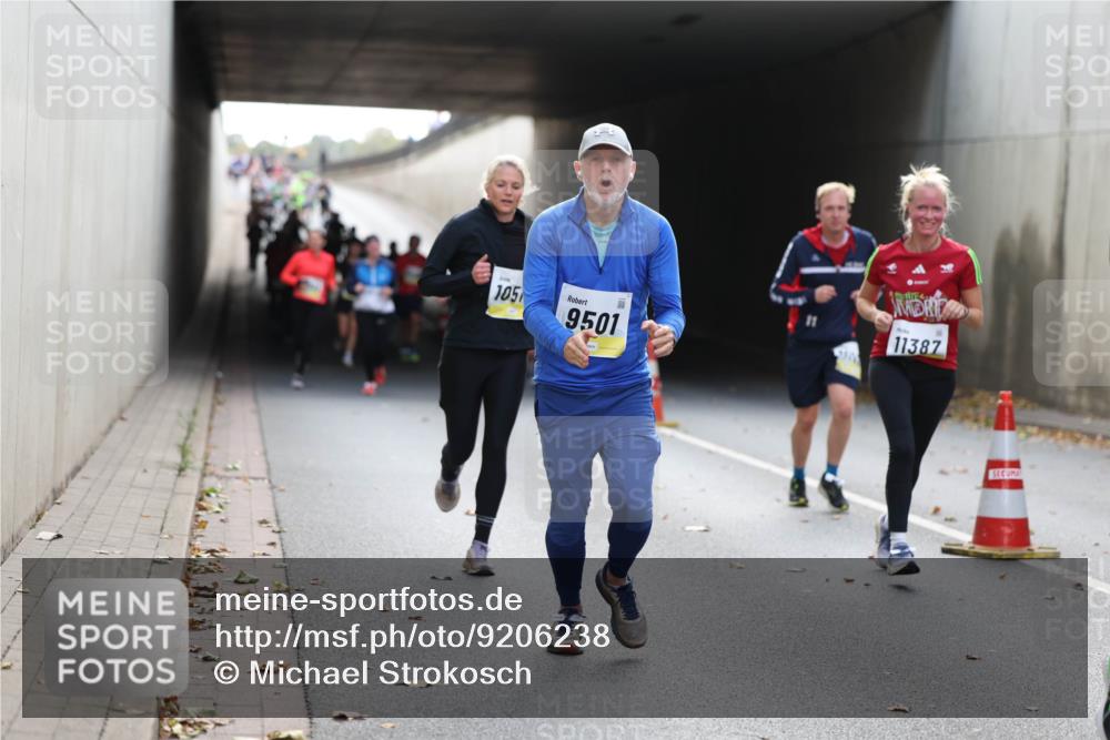 05.10.2025 - 20. swb-Marathon Bremen Michael Strokosch http://msf.ph/oto/9206238 05.10.2025 10:47:25 Laufen 105, 9501, 11387 meine-sportfotos.de