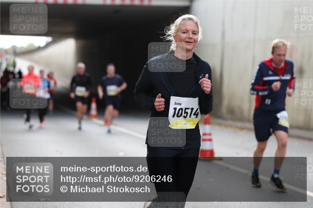 05.10.2025 - 20. swb-Marathon Bremen Michael Strokosch http://msf.ph/oto/9206246 05.10.2025 10:47:27 Laufen 10514 meine-sportfotos.de