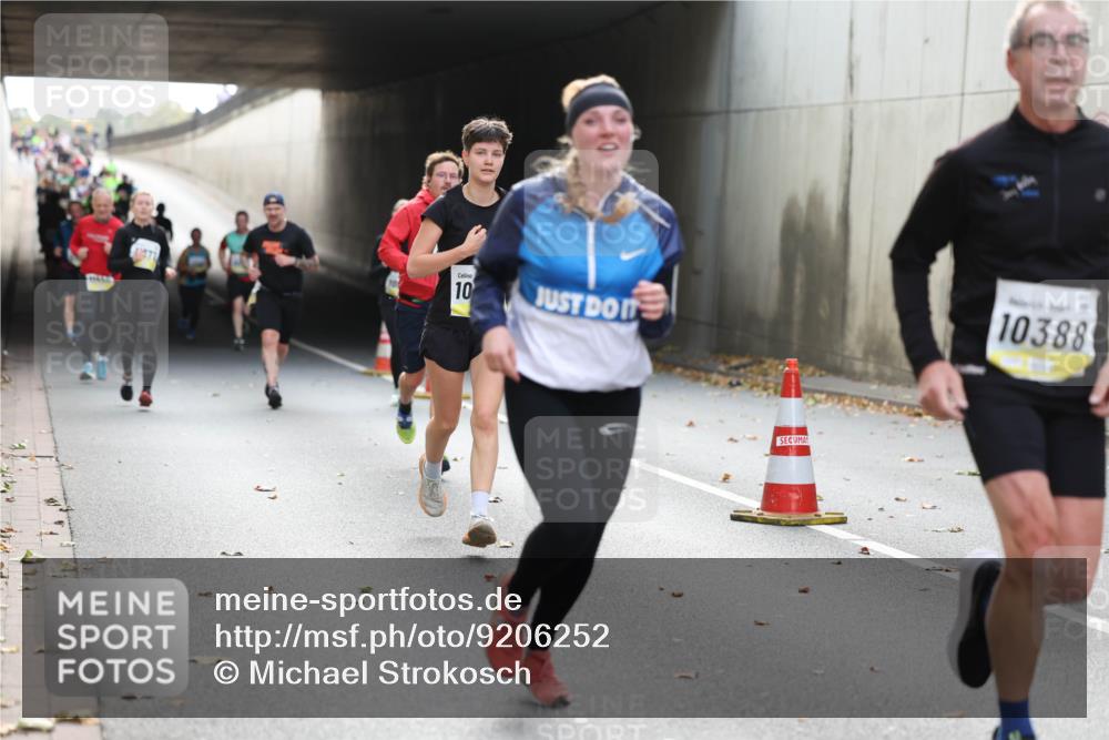 05.10.2025 - 20. swb-Marathon Bremen Michael Strokosch http://msf.ph/oto/9206252 05.10.2025 10:47:32 Laufen 10, 10388 meine-sportfotos.de
