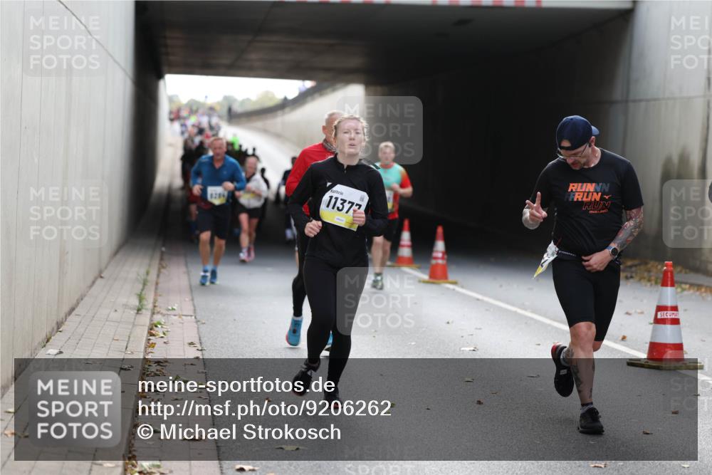 05.10.2025 - 20. swb-Marathon Bremen Michael Strokosch http://msf.ph/oto/9206262 05.10.2025 10:47:36 Laufen 8286, 11372 meine-sportfotos.de