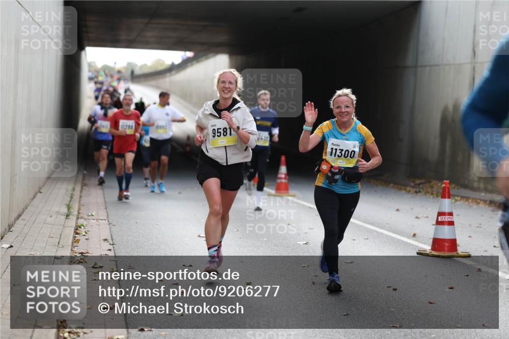 05.10.2025 - 20. swb-Marathon Bremen Michael Strokosch http://msf.ph/oto/9206277 05.10.2025 10:47:42 Laufen 20, 9581, 11300 meine-sportfotos.de