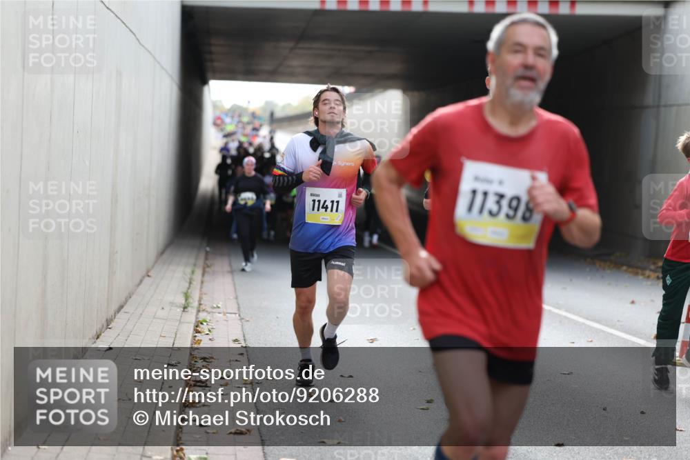 05.10.2025 - 20. swb-Marathon Bremen Michael Strokosch http://msf.ph/oto/9206288 05.10.2025 10:47:47 Laufen 11411, 1139 meine-sportfotos.de
