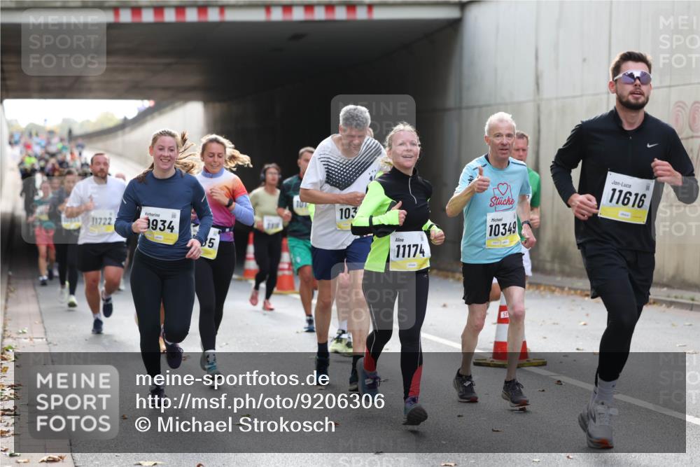 05.10.2025 - 20. swb-Marathon Bremen Michael Strokosch http://msf.ph/oto/9206306 05.10.2025 10:47:56 Laufen 11722, 934, 103, 11174, 10349, 11616 meine-sportfotos.de