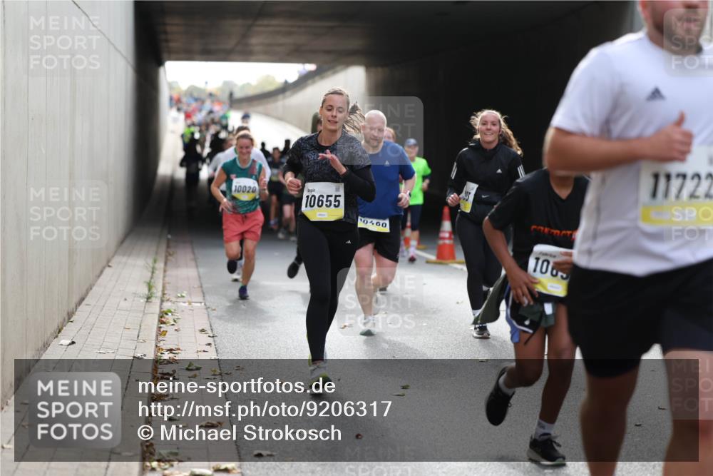 05.10.2025 - 20. swb-Marathon Bremen Michael Strokosch http://msf.ph/oto/9206317 05.10.2025 10:48:00 Laufen 10655, 10460, 1000, 10020, 11722 meine-sportfotos.de