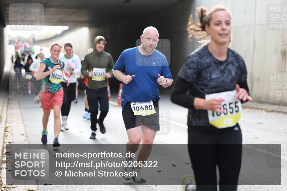 05.10.2025 - 20. swb-Marathon Bremen Michael Strokosch http://msf.ph/oto/9206322 05.10.2025 10:48:02 Laufen 10020, 10369, 10460, 18655 meine-sportfotos.de