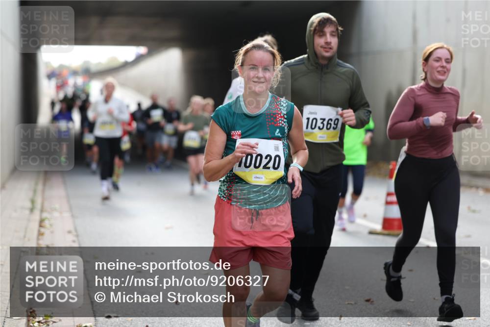 05.10.2025 - 20. swb-Marathon Bremen Michael Strokosch http://msf.ph/oto/9206327 05.10.2025 10:48:04 Laufen 10020, 10369 meine-sportfotos.de