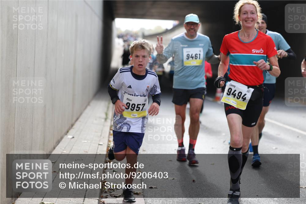 05.10.2025 - 20. swb-Marathon Bremen Michael Strokosch http://msf.ph/oto/9206403 05.10.2025 10:48:37 Laufen 9957, 9461, 9494, 01999 meine-sportfotos.de